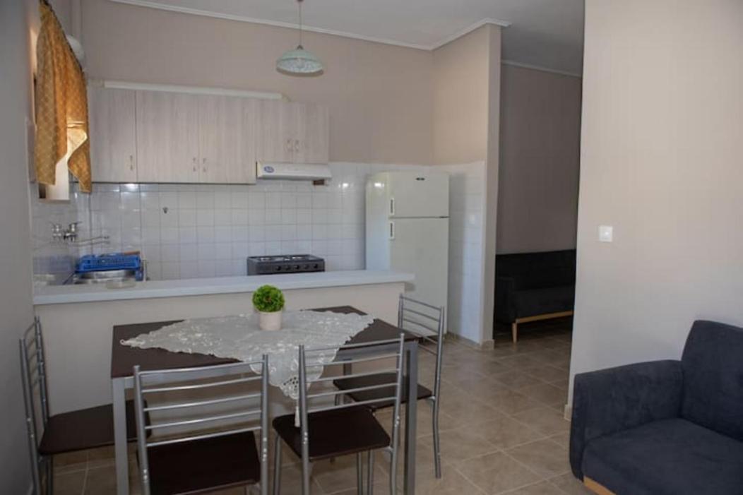 Vasileiou Apartments Kamena Vourla Dış mekan fotoğraf