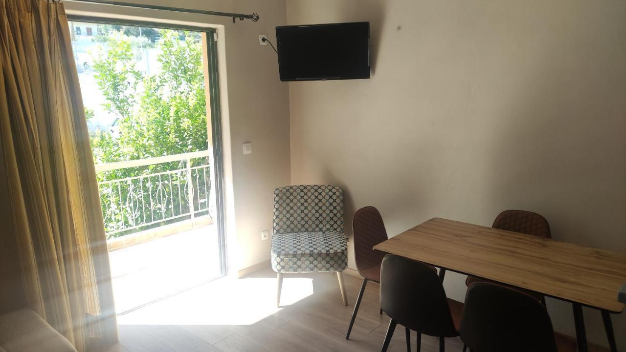 Vasileiou Apartments Kamena Vourla Dış mekan fotoğraf